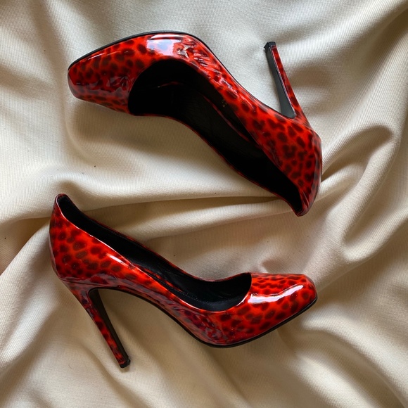 Jerome C Rousseau Red Patent Leather Pumps, size 38.5 - Picture 7 of 8